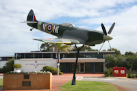 TB592 / NI-V Spitfire LF.XIVe replica