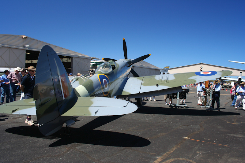PK481 Spitfire F.22 at RAAF Pearce Air Show 2005