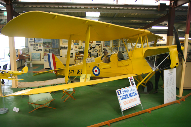 A17-161 DH-82A Tiger Moth