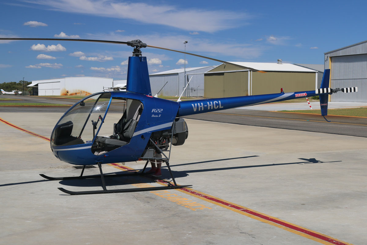Darifit22. Вертолет Robinson r22. Robinson r22 Beta II. Вертолет Робинсон 22. Robinson r22 Beta II вертолет.