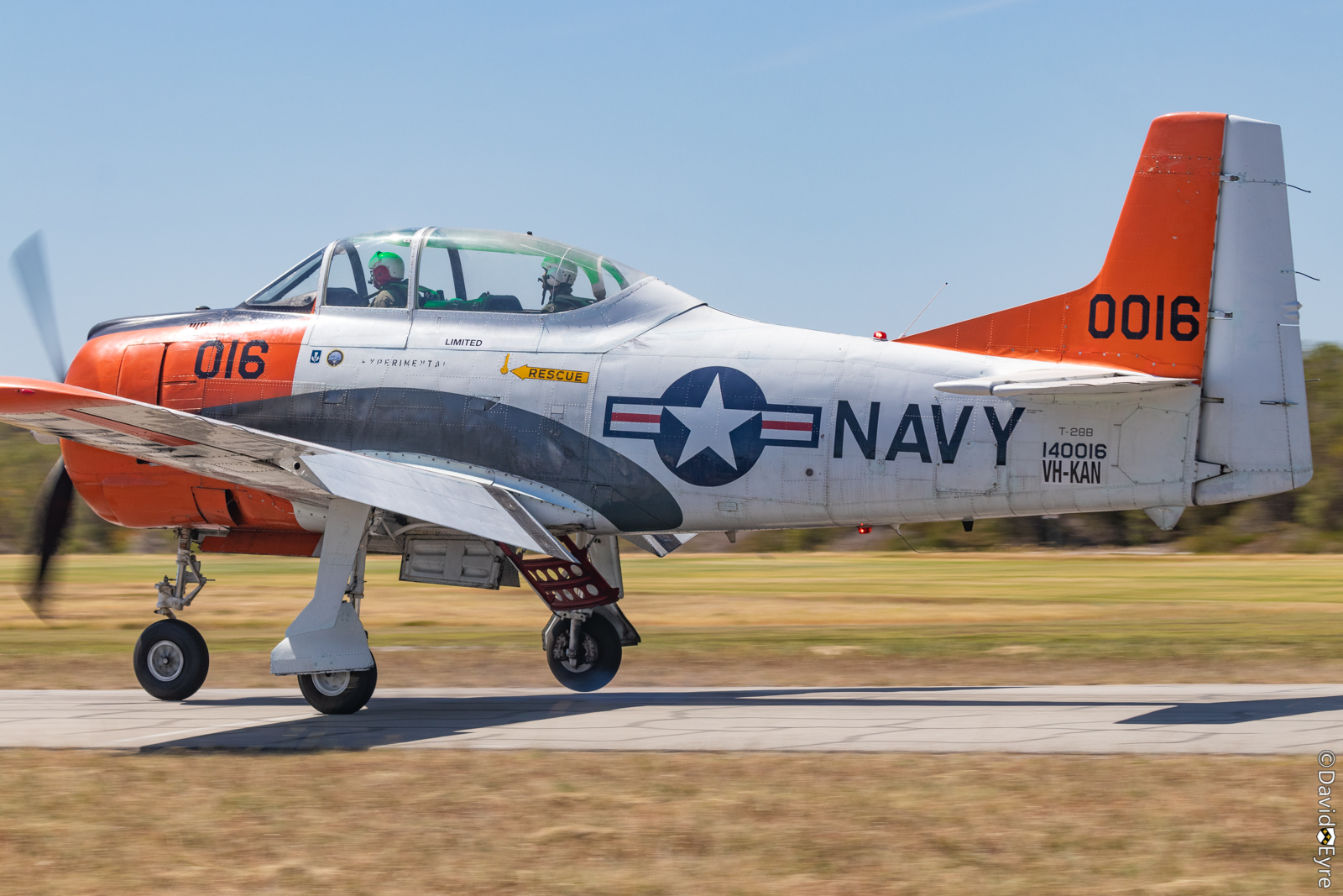 VH-KAN / 140016 North American T-28B Trojan (MSN 219-15) operated by ...