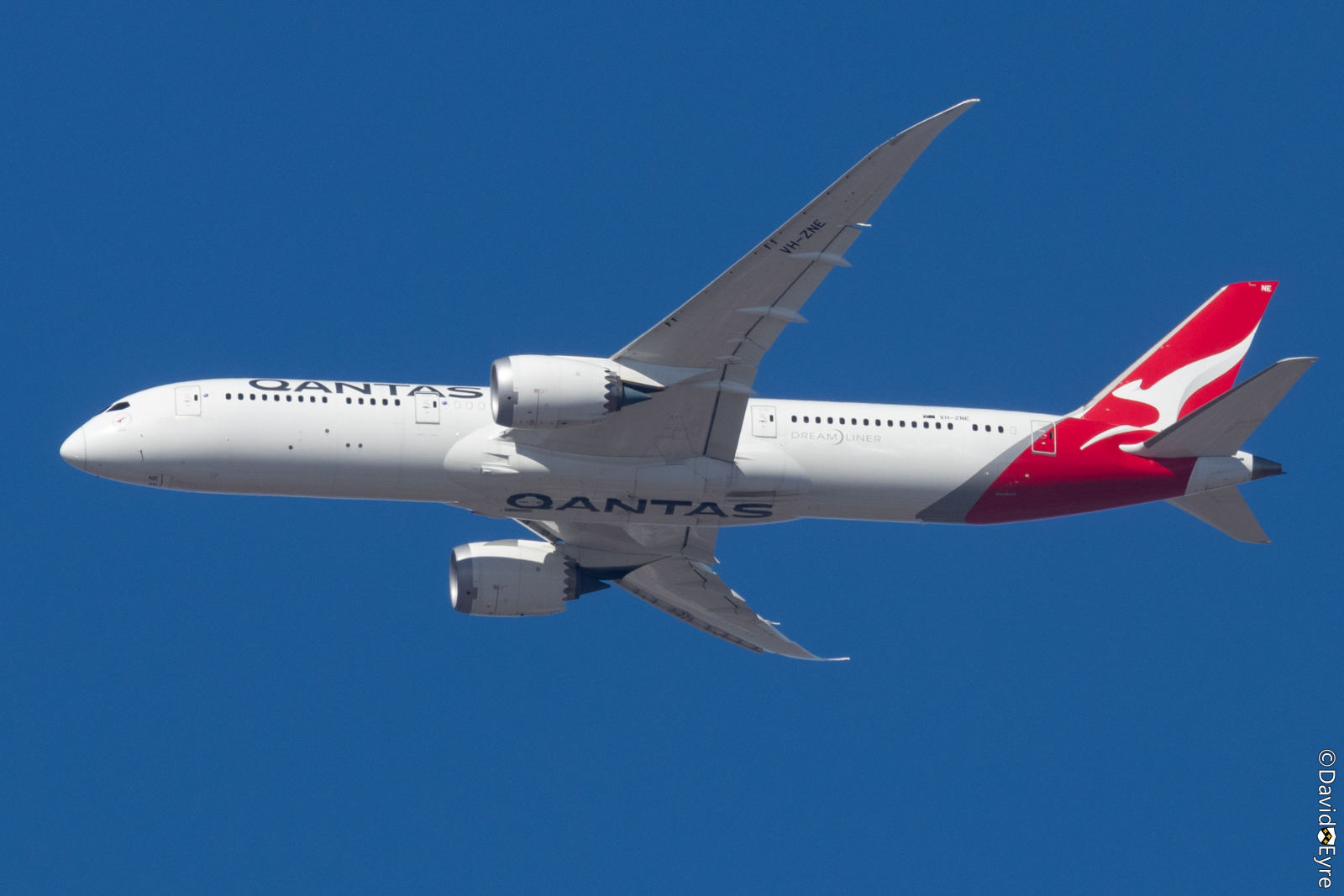VH-ZNE Boeing 787-9 Dreamliner of Qantas, named 'Skippy', over the