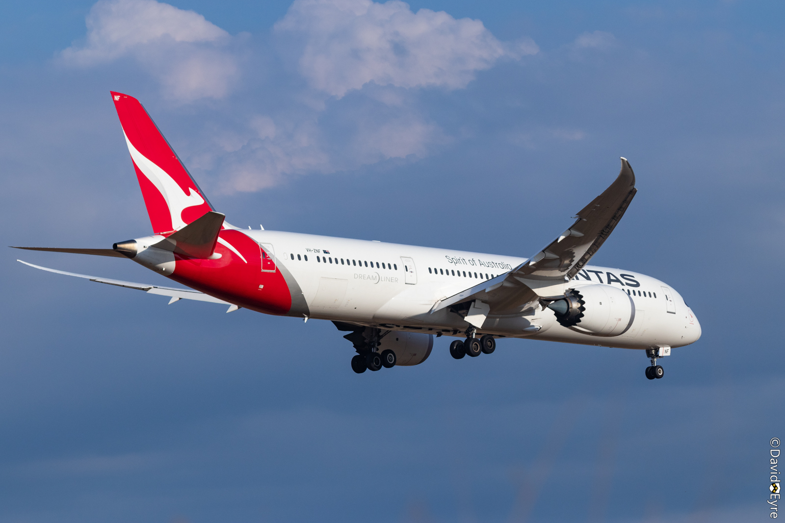 Qf9 Path VH-ZNF Boeing 787-9 Dreamliner of Qantas, named ‘Boomerang’ at Perth ...