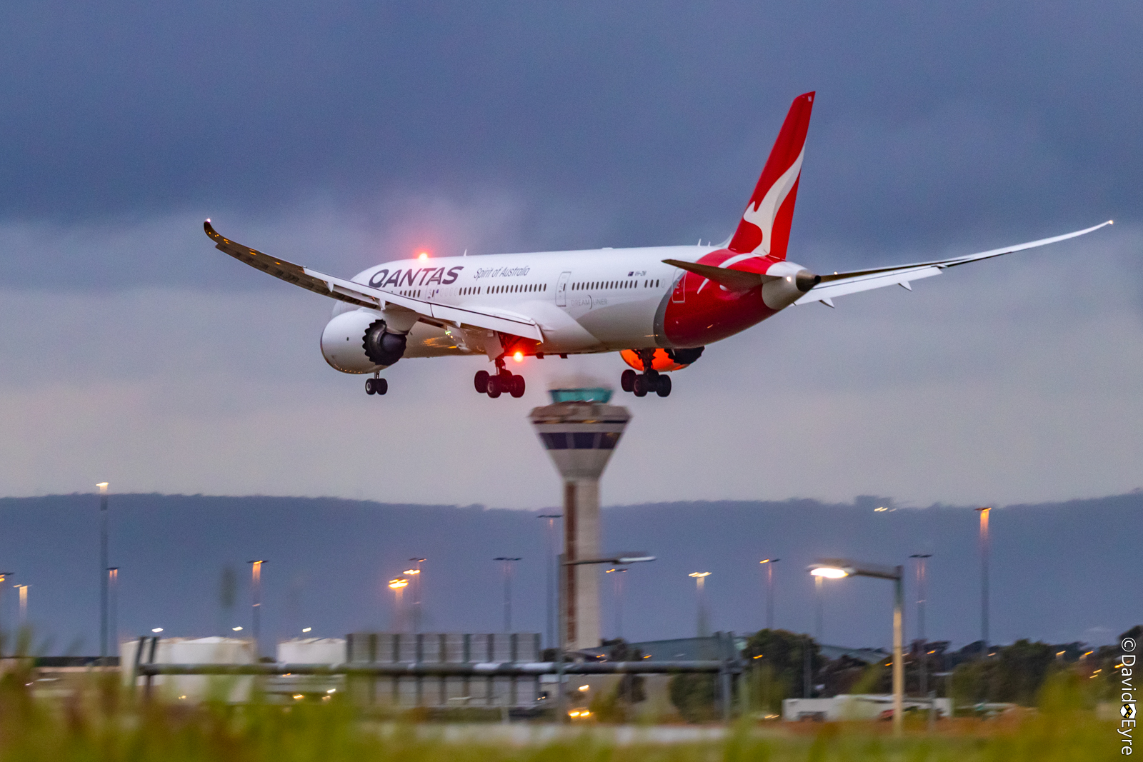 Qf9 Path VH-ZNI Boeing 787-9 Dreamliner of Qantas, named ‘Kookaburra’, at Perth ...