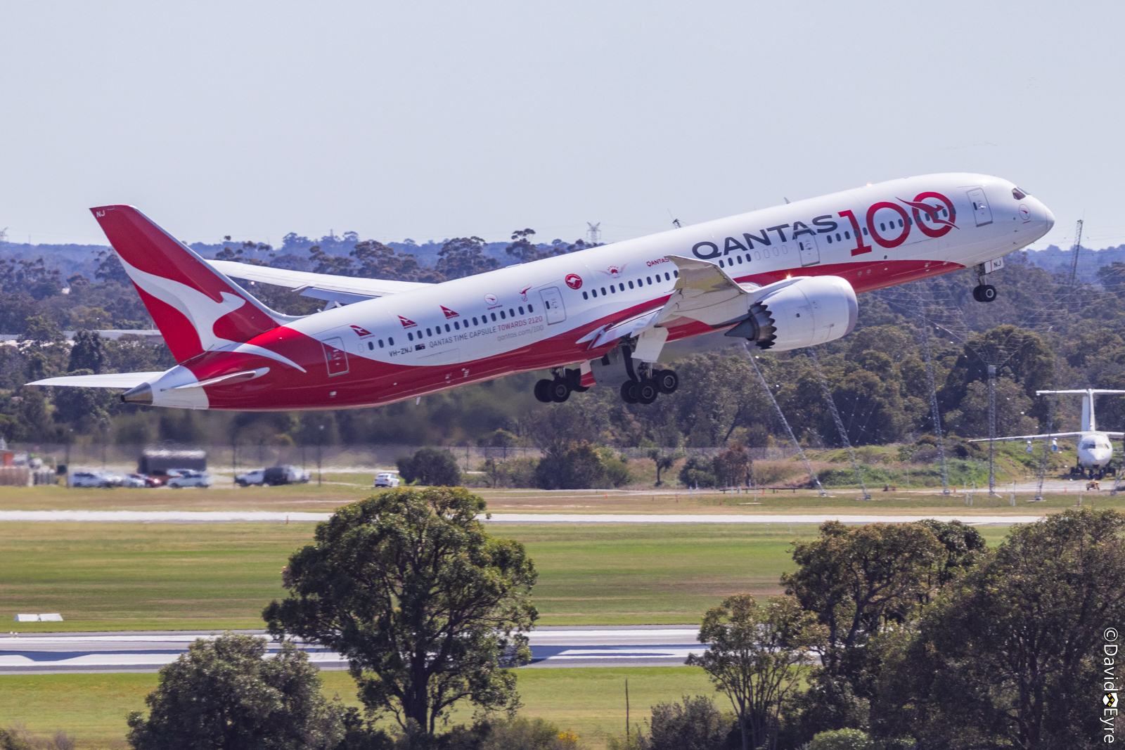 Znj VH-ZNJ Boeing 787-9 Dreamliner of Qantas, named ‘Longreach’, in 100th ...